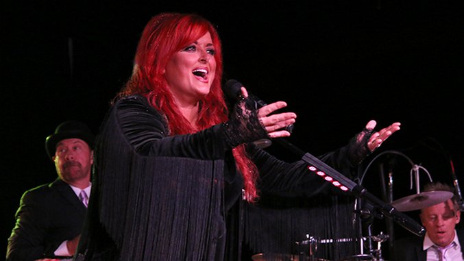 Photos: Behind the Scenes with Wynonna & The Big Noise