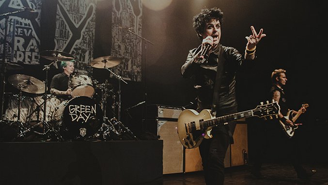 Live Photos: Green Day and Giant Bunnies Storm Detroit