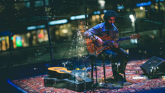 Live Photos: Jose Gonzalez Performs Against the Manhattan Skyline at the Appel Room