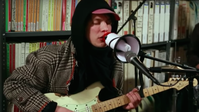 Watch Yak Perform Songs From <i>Pursuit of Momentary Happiness</i> in the Paste Studio