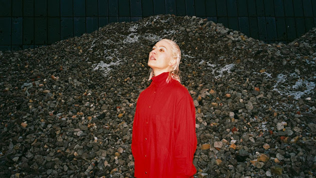 Daily Dose: Cate Le Bon, "Daylight Matters"