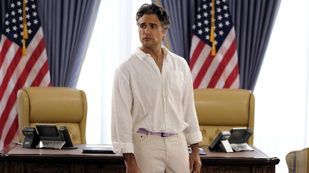 <i>Jane the Virgin</i> Embraces the Truth in "Chapter Eighty-Three," Even When It Hurts