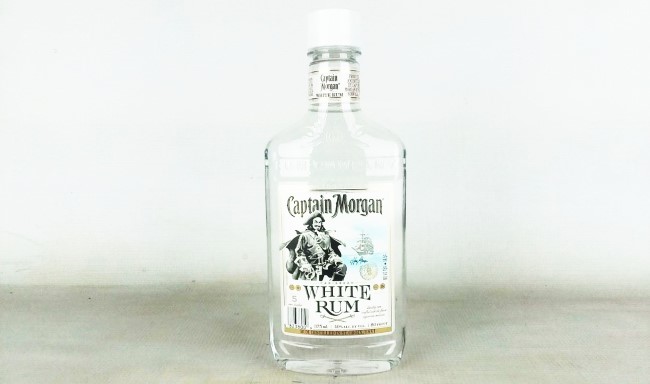 captain morgan white rum (Custom).jpg