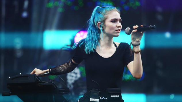 Grimes Is Wrapping Up Her New Album and Wants to "Drop All at Once"