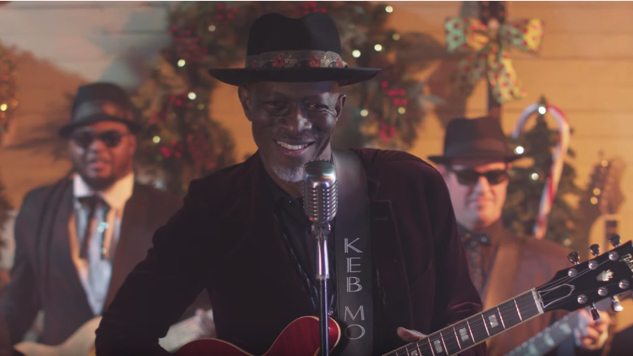 Exclusive: Keb' Mo' Soundtracks a "Merry Merry Christmas" in Joyful New Music Video