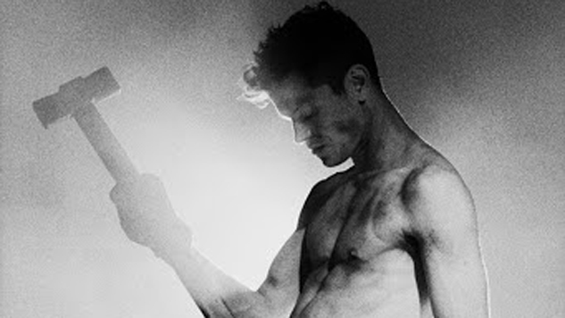 Perfume Genius Returns to the Heartland on "Describe," Announces New Album