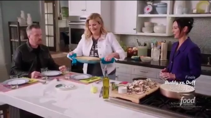 Watch Jason Isbell & Amanda Shires Play an Unreleased <i>Reunions</i> Song on Trisha Yearwood's Cooking Show