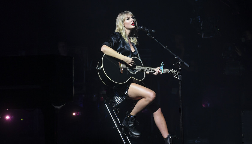 Watch Taylor Swift Perform Live in Concert Special <i>City of Lover </i>