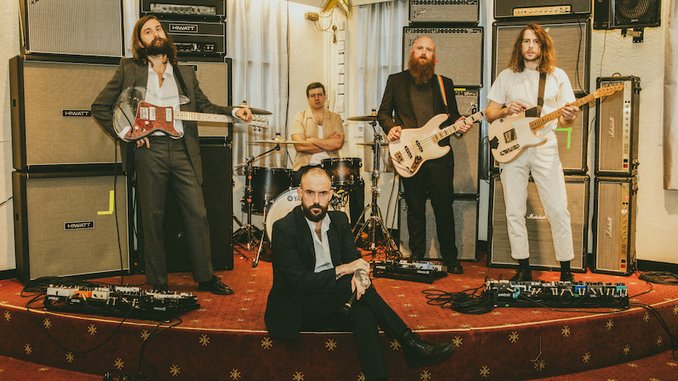 IDLES Announce New Album <i>Ultra Mono</i>, Share Video for New Single