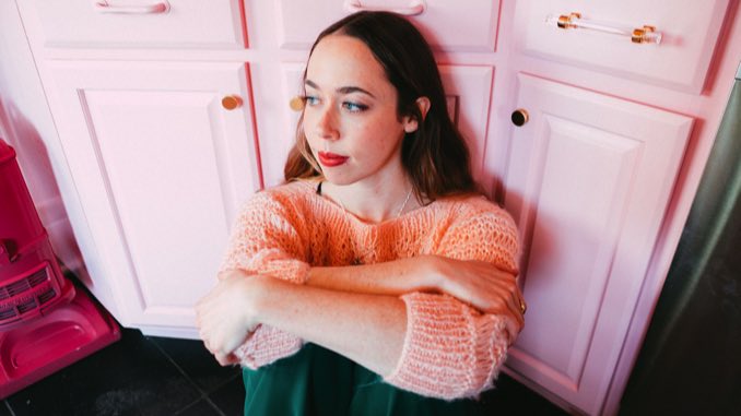 Sarah Jarosz Aims for the Heart with <i>Blue Heron Suite</i>