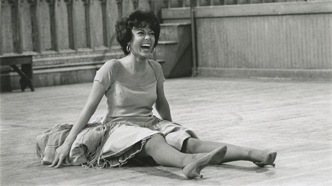 <i>Rita Moreno: Just a Girl Who Decided to Go for It</i> Explores an Icon's Life