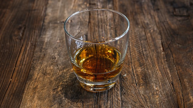 phil-cruz-unsplash-whiskey-pour-inset.jpg