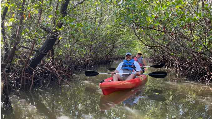 kayak-tunnel-2.jpg