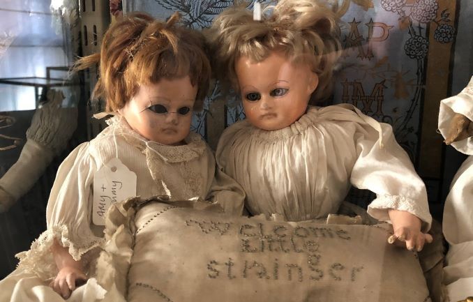 dolls_3_little_strainger.jpg