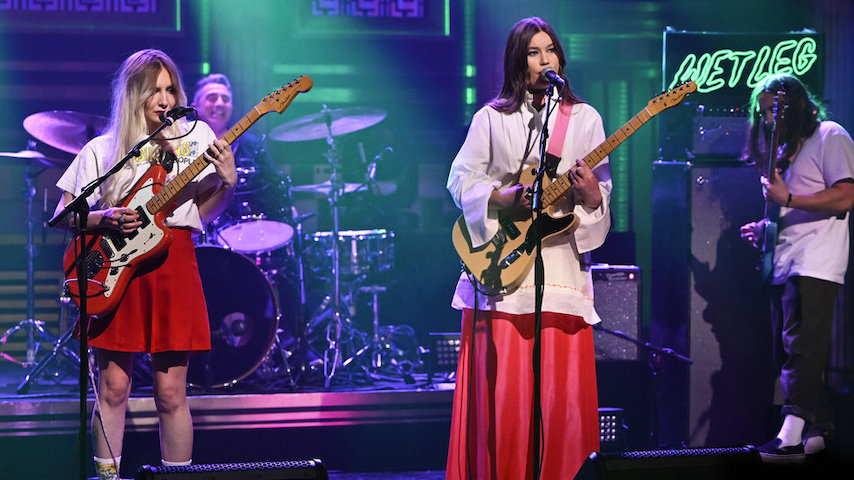 Watch Wet Leg Perform "Chaise Longue" and "Wet Dream" on <i>The Tonight Show</i>