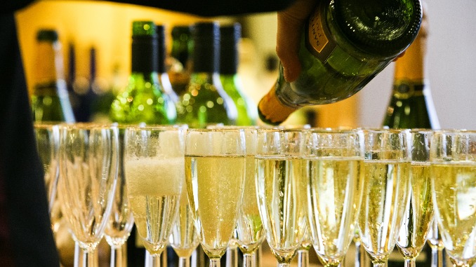 The Best Sparkling Wines Under $20 We&#8217;re Currently Sipping