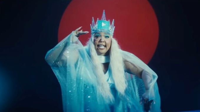 Watch Lizzo Become the YouTube Algorithm in a Cut-for-Time <i>SNL</i> Sketch