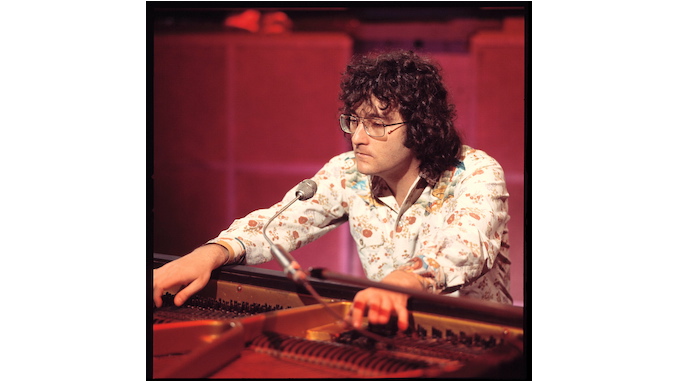 Randy Newman&#8217;s <i>Sail Away</i> Remains a Timeless Indictment of Humanity&#8217;s Ugliness on Its 50th Anniversary