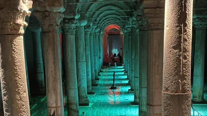Istanbul's Basilica Cistern Is an Otherworldly Collision of Past and Present