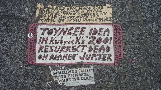 Toynbee Tiles: arte callejero misterioso y dónde encontrarlo