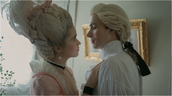 Starz's <i>Dangerous Liaisons</i> Is a Candy-Coated Ode to Scammers