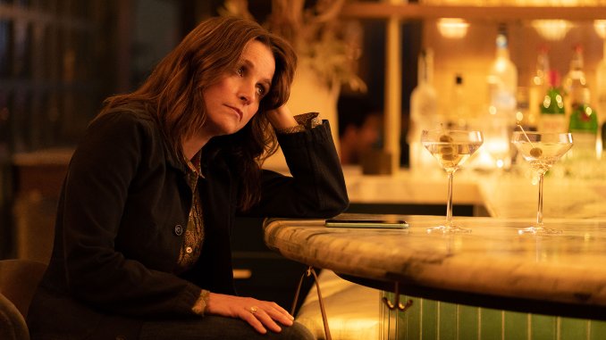 A Minor Creative Betrayal Leads to Warm, Obvious Relationship Comedy in <I>You Hurt My Feelings</i>