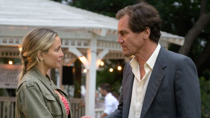 Kate Hudson and Michael Shannon Can&#8217;t Withstand the Rom-Com Blandness of <i>A Little While Lie</i>