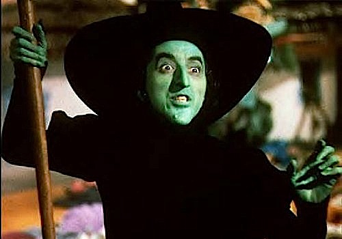 3-10-Things-About-Oz-margaret-hamilton.jpg