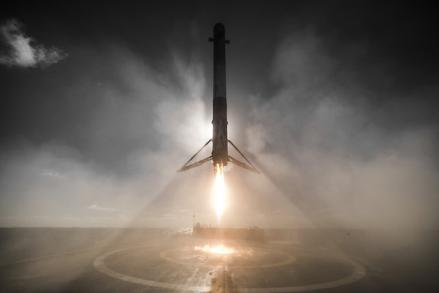 3. spacex first stage.jpg