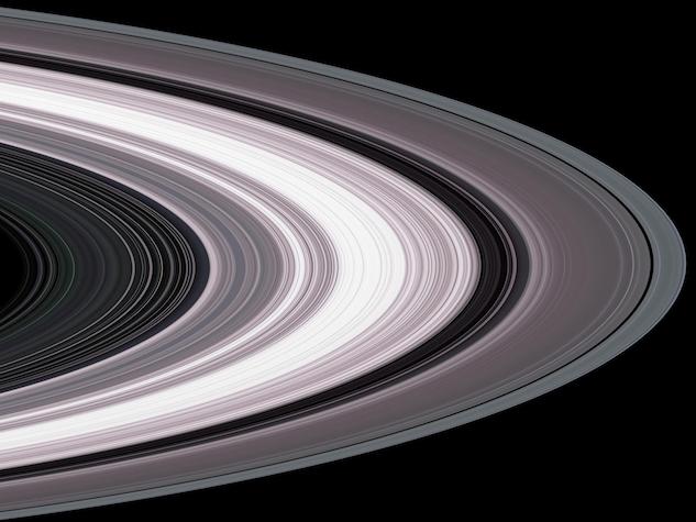 3.saturnrings.jpg