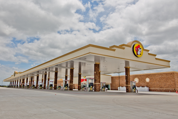 635831572613616428771161106_buc-ees-texas-city-1.jpg