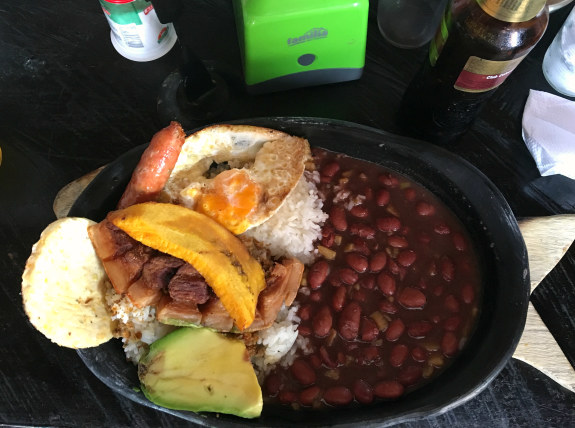 BandejaPaisa.jpg