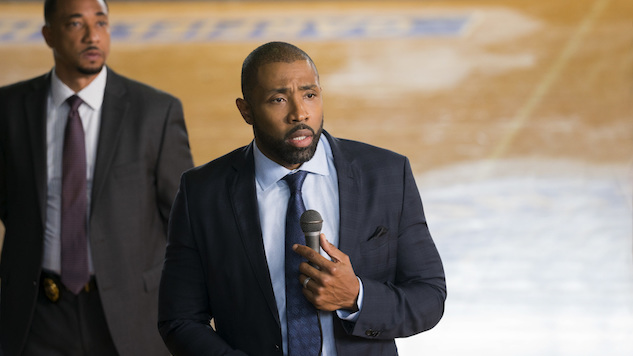 <i>Black Lightning</i>, <i>Static Shock</i> and the Reinvention of the "Electric" Black Superhero