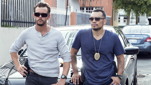 Hot Cops Break Bad in Crackle's Entertainingly Silly <i>The Oath</i>