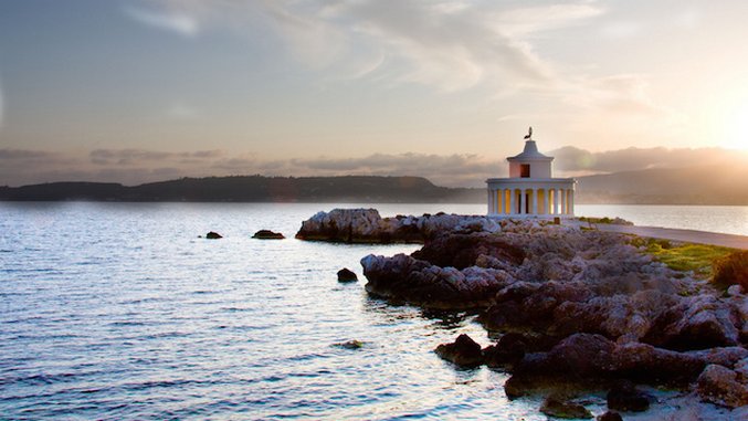 Worth the Trip: Lighthouses Around the World