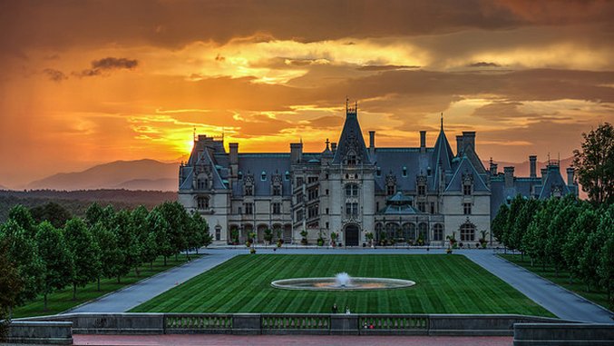 The Bucket List: 8 Magnificent U.S. Mansions to Tour