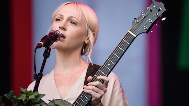 Listen to Laura Marling's Bare and Beautiful Performance of "Sophia" From 2012