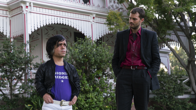 Peter Dinklage and Jamie Dornan Make Unlikely Friends in HBO&#8217;s <i>My Dinner with Herve</i> Trailer