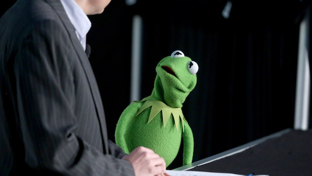 Voice of Kermit the Frog was sacked, didn't step down Voice of Kermit the Frog was sacked, didn't step down