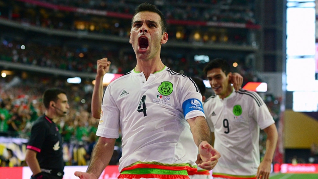 Rafael Márquez & Others In The Football World Are Mocking Trump&#8217;s Border Wall