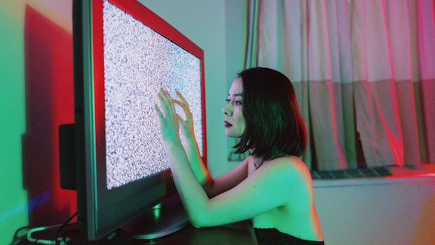 Mitski Says She Is "Deleting Socials," Adds Second September Show with Lucy Dacus