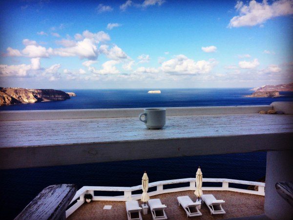 Santorini_5_coffee_pool_view.JPG