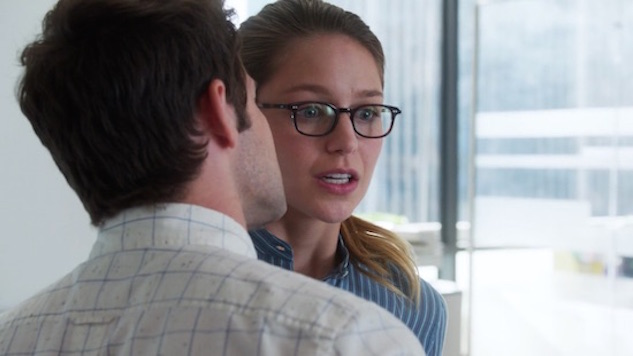 Winn making Kara uncomfortable.jpg