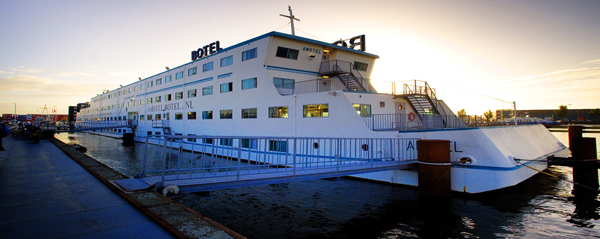 amstel-botel.jpg