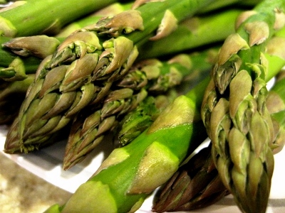asparagus tips (400x300).jpg