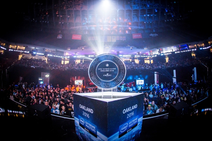 iem 2016 trophy by patrick strack.jpg