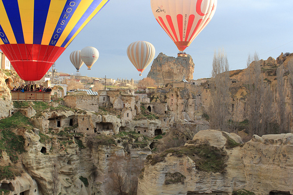 The Bucket List: 7 Destinations Best Seen from a Hot-Air ...