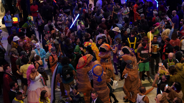 Surviving Your First Convention: 5 Do&#8217;s and 5 Don&#8217;ts from a First Time Con Attendee