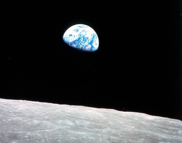 earthrise-crop.jpg