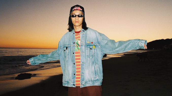 Exclusive: Eyedress Bares It All With "STILL IN LOVE"